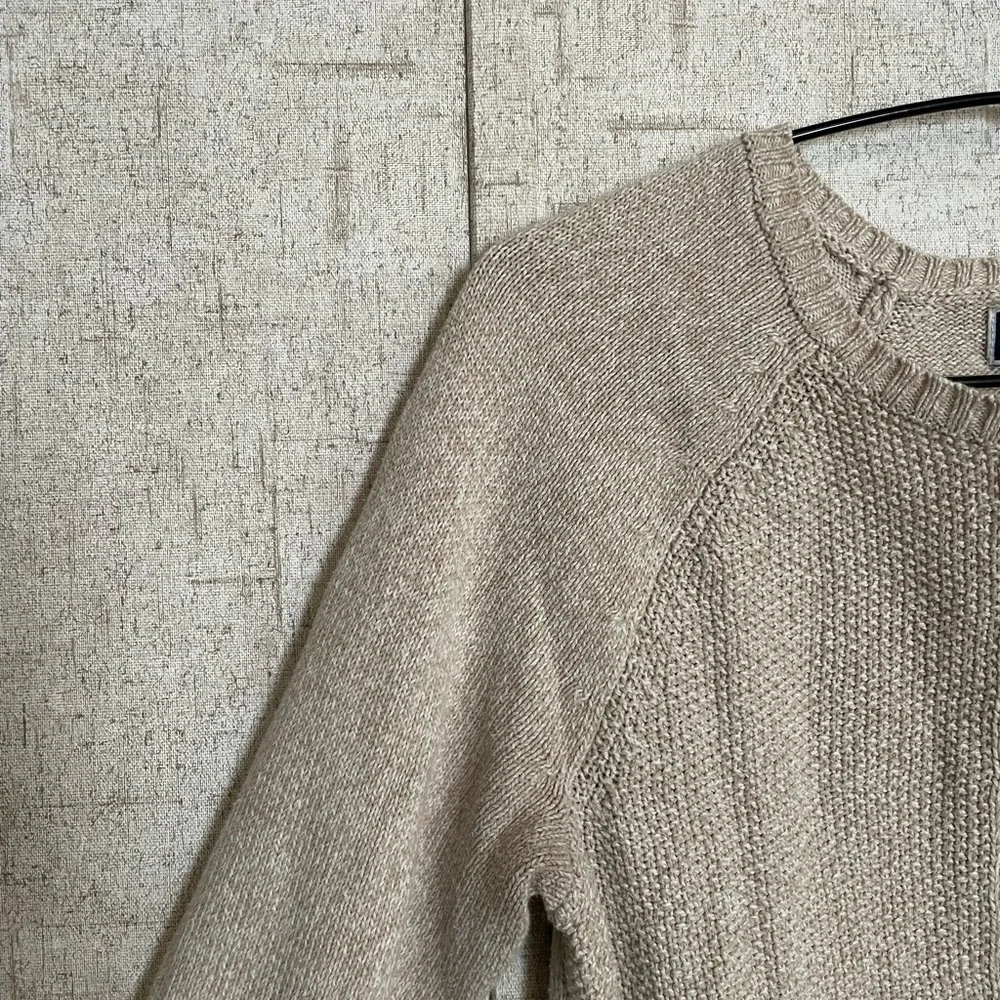 Sweater - Picture 3 of 5